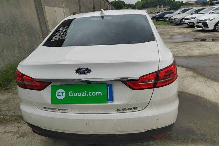 Used Ford Escort 2019 Revised Version 1.5L Automatic Enjoyment Type China VI Standard Rear