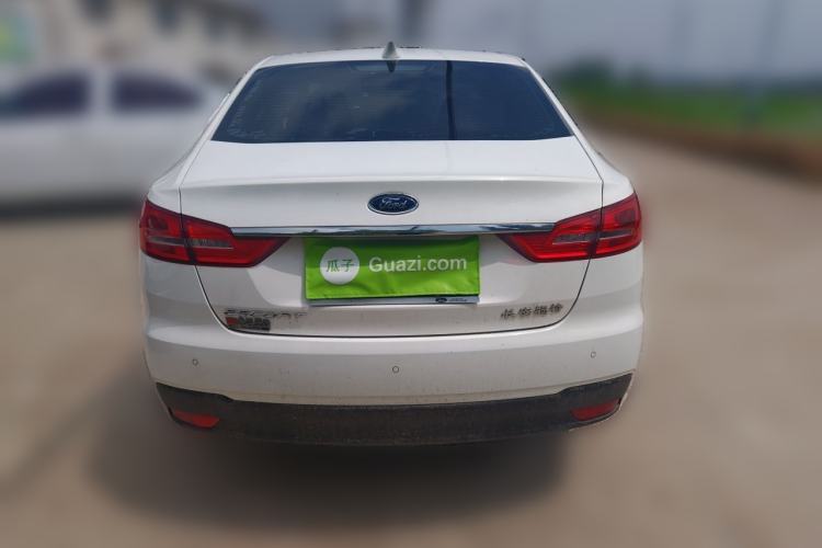 Used Ford Escort 2019 Revised 1.5L Automatic ZhiXiang Version (Tire Pressure Monitoring) China VI Standard Rear
