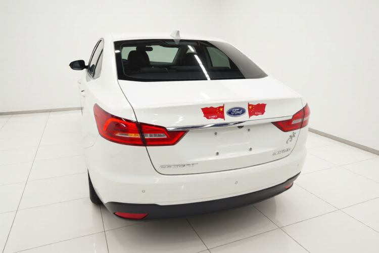 Used Ford Escort 2019 Revised Version 1.5L Automatic Enjoyment Type China VI Standard Rear