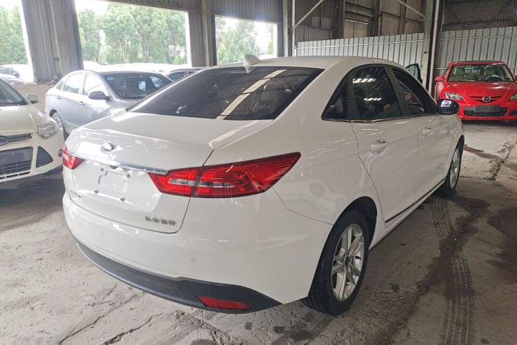 Used Ford Escort 2019 Revised Version 1.5L Automatic Enjoyment Type China VI Standard Rear Right 45 Deg