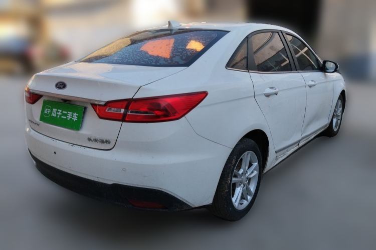 Used Ford Escort 2019 Revised Version 1.5L Automatic Enjoyment Type China VI Standard Rear Right 45 Deg