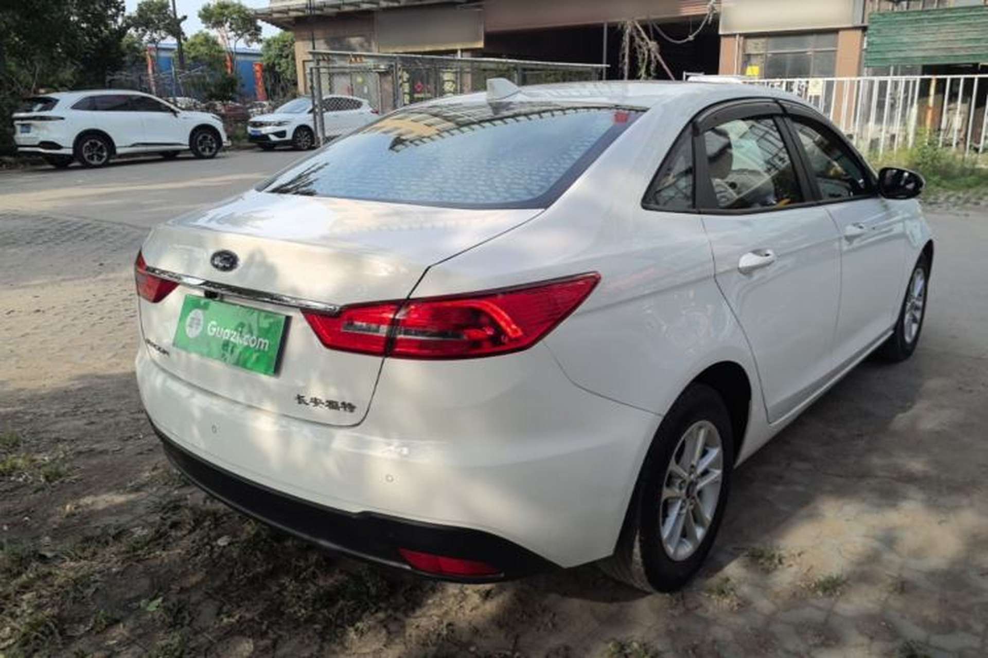 Used Ford Escort 2019 Revised 1.5L Automatic ZhiXiang Version (Tire Pressure Monitoring) China VI Standard Rear Right 45 Deg