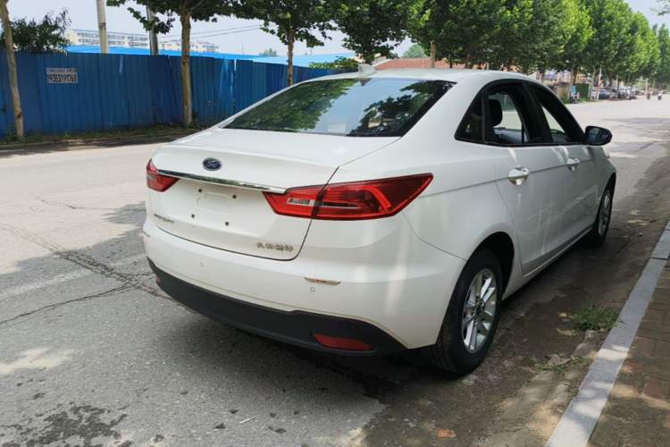 Used Ford Escort 2019 Revised 1.5L Automatic ZhiXiang Version (Tire Pressure Monitoring) China VI Standard Rear Right 45 Deg