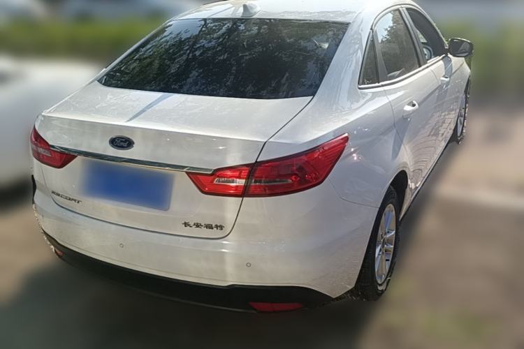 Used Ford Escort 2019 Revised 1.5L Automatic ZhiXiang Version China VI Standard Rear Right 45 Deg
