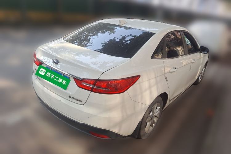 Used Ford Escort 2019 Revised Version 1.5L Automatic Enjoyment Type China VI Standard Rear Right 45 Deg