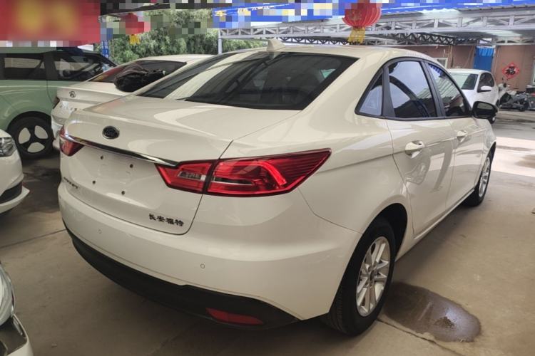 Used Ford Escort 2019 Revised 1.5L Automatic ZhiXiang Version (Tire Pressure Monitoring) China VI Standard Rear Right 45 Deg