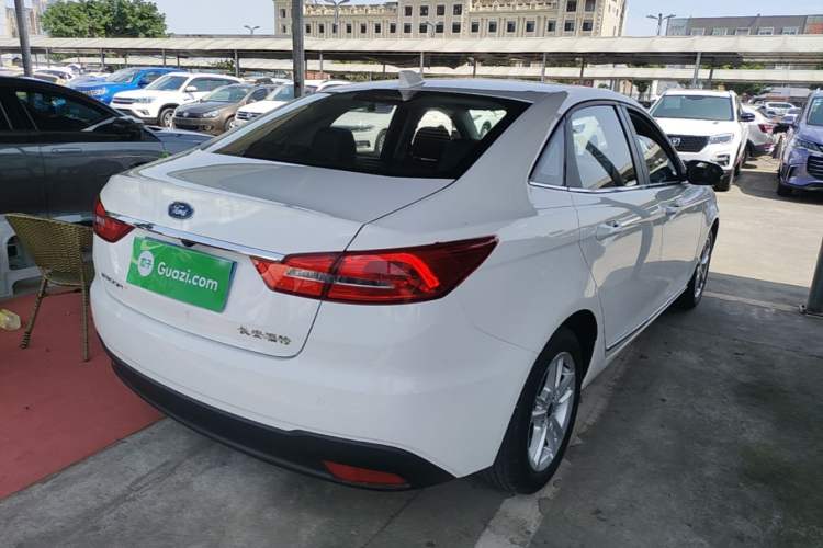 Used Ford Escort 2019 Revised Version 1.5L Automatic Enjoyment Type China VI Standard Rear Right 45 Deg