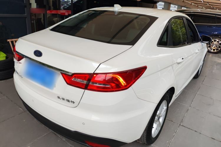 Used Ford Escort 2019 Revised Version 1.5L Automatic Enjoyment Type China VI Standard Rear Right 45 Deg