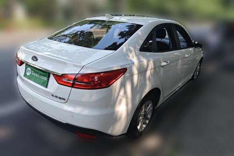 Used Ford Escort 2019 Revised 1.5L Automatic ZhiXiang Version (Tire Pressure Monitoring) China VI Standard Rear Right 45 Deg