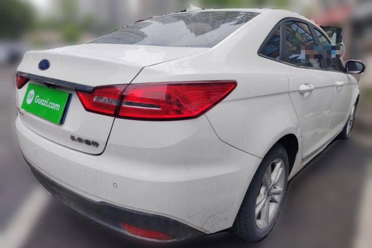 Used Ford Escort 2019 Revised Version 1.5L Automatic Enjoyment Type China VI Standard Rear Right 45 Deg