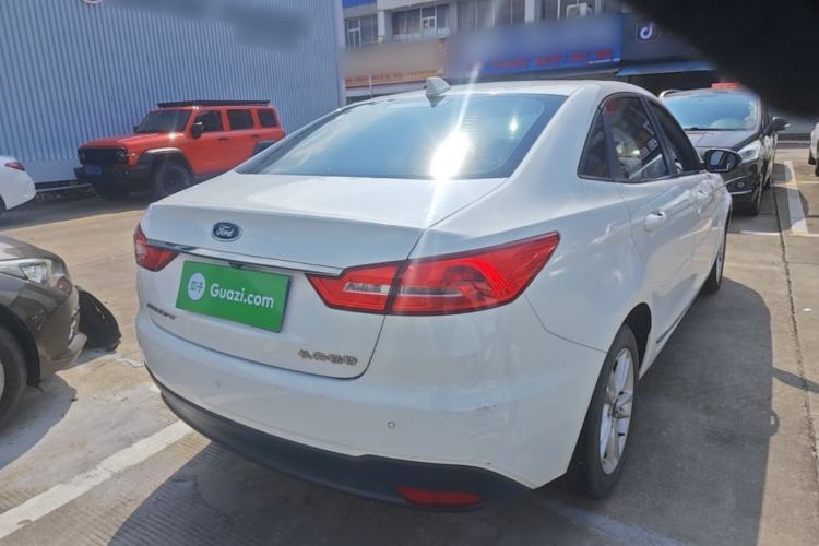 Used Ford Escort 2019 Revised Version 1.5L Automatic Enjoyment Type China VI Standard Rear Right 45 Deg