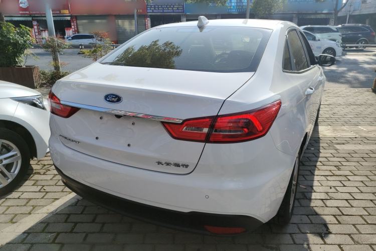 Used Ford Escort 2019 Revised Version 1.5L Automatic Enjoyment Type China VI Standard Rear Right 45 Deg