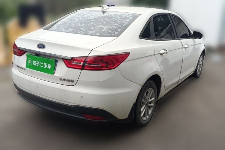 Used Ford Escort 2019 Revised 1.5L Automatic ZhiXiang Version (Tire Pressure Monitoring) China VI Standard Rear Right 45 Deg