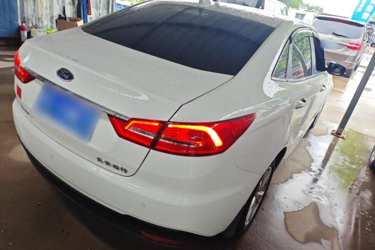 Used Ford Escort 2019 Revised Version 1.5L Automatic Enjoyment Type China VI Standard Rear Right 45 Deg