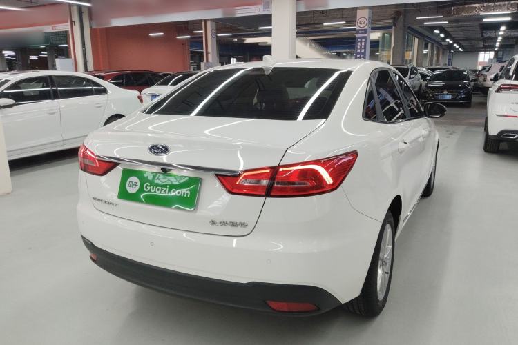 Used Ford Escort 2019 Revised Version 1.5L Automatic Enjoyment Type China VI Standard Rear Right 45 Deg