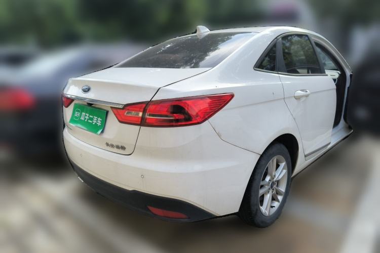 Used Ford Escort 2019 Revised Version 1.5L Automatic Enjoyment Type China VI Standard Rear Right 45 Deg