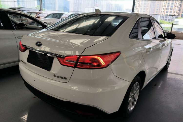 Used Ford Escort 2019 Revised 1.5L Automatic ZhiXiang Version China VI Standard Rear Right 45 Deg