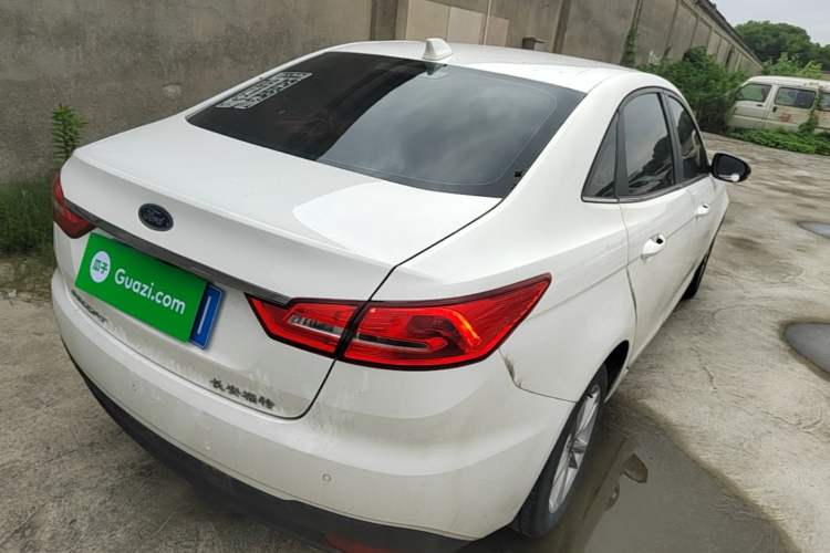 Used Ford Escort 2019 Revised Version 1.5L Automatic Enjoyment Type China VI Standard Rear Right 45 Deg