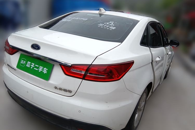 Used Ford Escort 2019 Revised Version 1.5L Automatic Enjoyment Type China VI Standard Rear Right 45 Deg