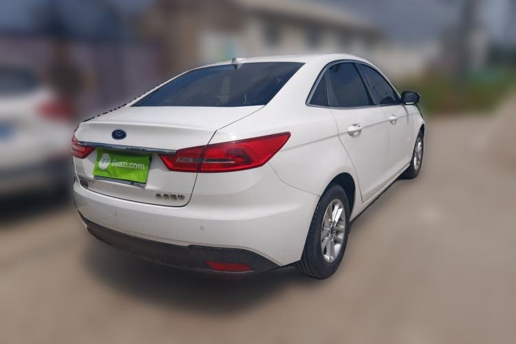 Used Ford Escort 2019 Revised 1.5L Automatic ZhiXiang Version (Tire Pressure Monitoring) China VI Standard Rear Right 45 Deg