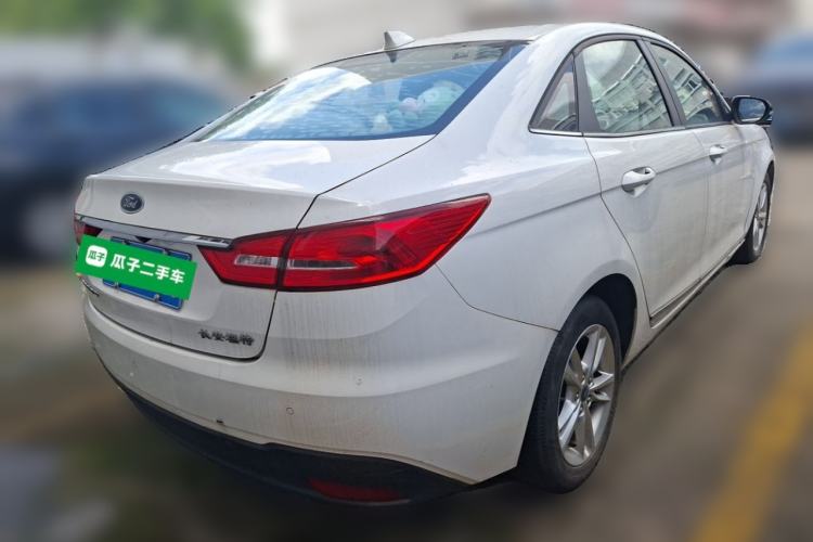 Used Ford Escort 2019 Revised Version 1.5L Automatic Enjoyment Type China VI Standard Rear Right 45 Deg