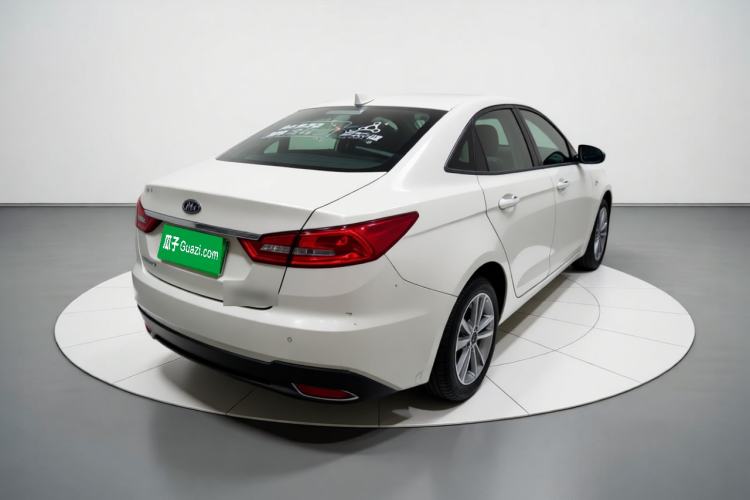 Used Ford Escort 2019 Revised Version 1.5L Automatic Enjoyment Type China VI Standard Rear Right 45 Deg