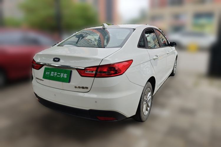 Used Ford Escort 2019 Revised 1.5L Automatic ZhiXiang Version (Tire Pressure Monitoring) China VI Standard Rear Right 45 Deg
