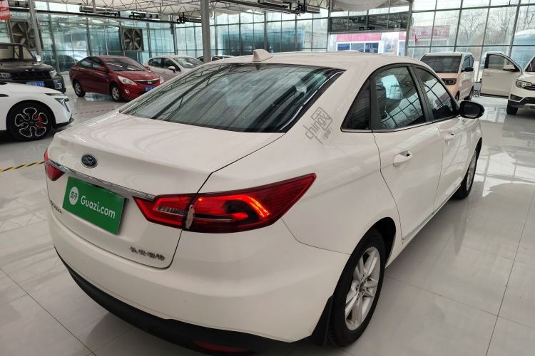 Used Ford Escort 2019 Revised Version 1.5L Automatic Enjoyment Type China VI Standard Rear Right 45 Deg