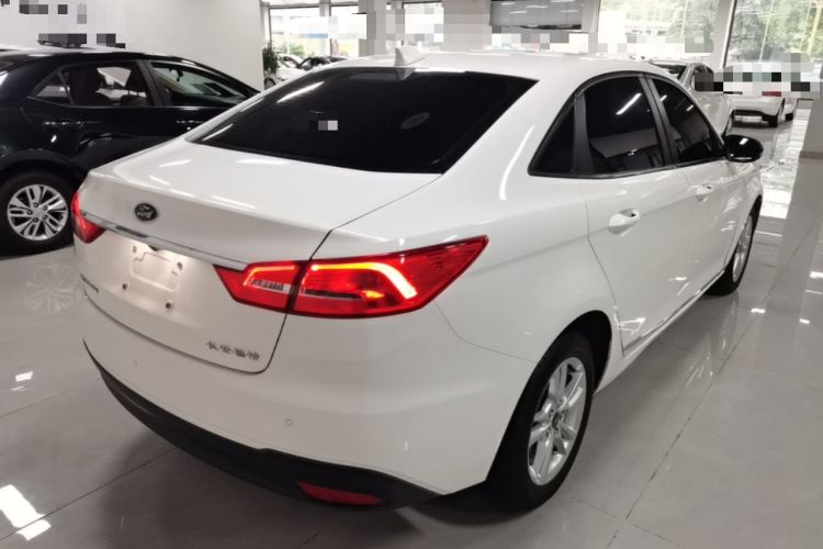 Used Ford Escort 2019 Revised Version 1.5L Automatic Enjoyment Type China VI Standard Rear Right 45 Deg