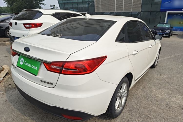 Used Ford Escort 2019 Revised Version 1.5L Automatic Enjoyment Type China VI Standard Rear Right 45 Deg