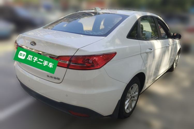 Used Ford Escort 2019 Revised 1.5L Automatic ZhiXiang Version (Tire Pressure Monitoring) China VI Standard Rear Right 45 Deg