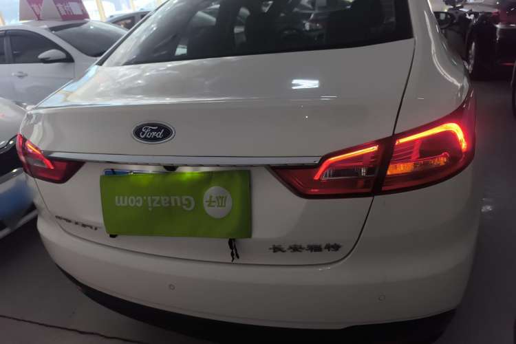 Used Ford Escort 2019 Revised Version 1.5L Automatic Enjoyment Type China VI Standard Rear