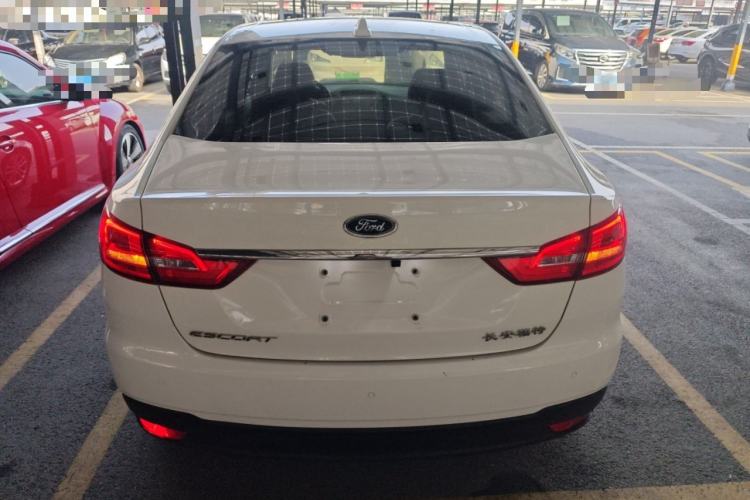 Used Ford Escort 2019 Revised 1.5L Automatic ZhiXiang Version China VI Standard Rear