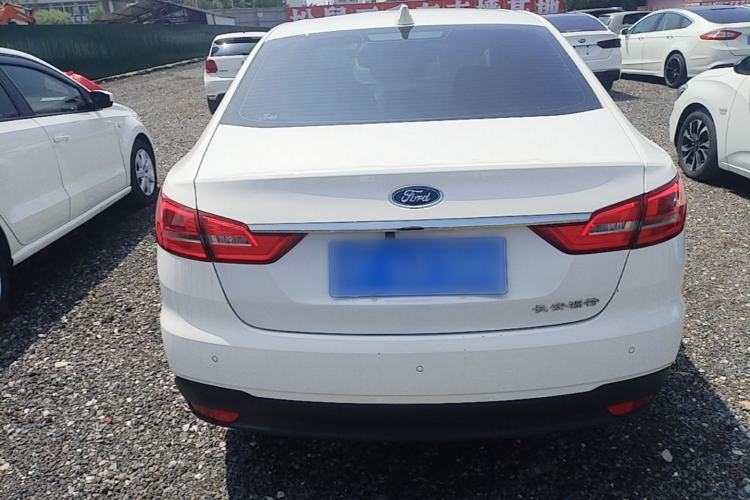 Used Ford Escort 2019 Revised 1.5L Automatic ZhiXiang Version (Tire Pressure Monitoring) China VI Standard Rear
