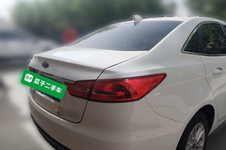 Used Ford Escort 2019 Facelifted 1.5L Automatic ZhiXiang Version (Tire Pressure Monitoring) China V Standard Rear