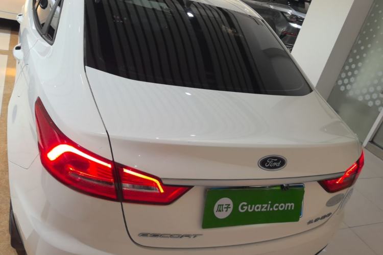 Used Ford Escort 2019 Revised 1.5L Automatic ZhiXiang Version (Tire Pressure Monitoring) China VI Standard Rear