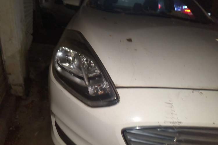 Used Ford Escort 2019 1.5L Automatic ZhiXiang Model Right Front Headlight