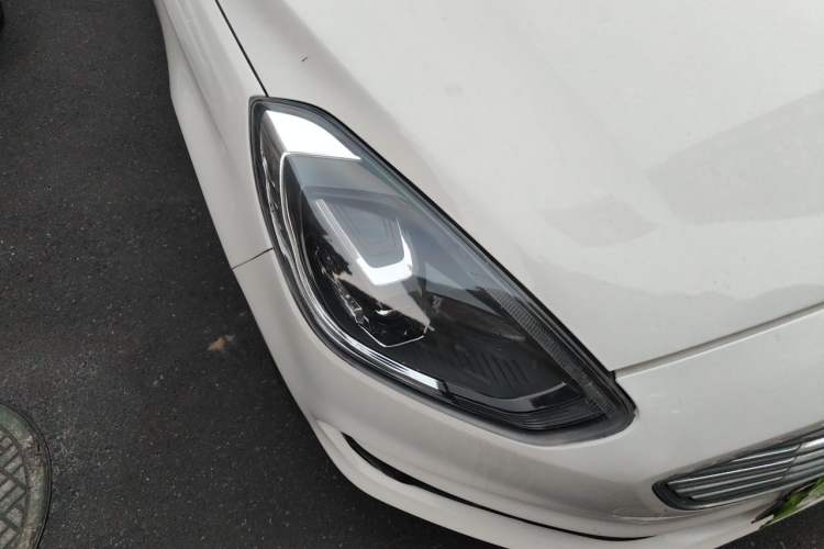 Used Ford Escort 2019 Revised Version 1.5L Automatic Enjoyment Type China VI Standard Right Front Headlight