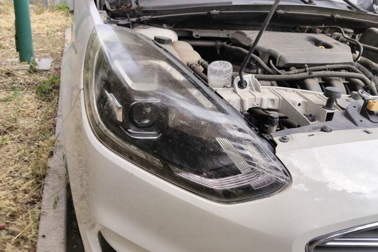 Used Ford Escort 2019 Revised Version 1.5L Automatic Enjoyment Type China VI Standard Right Front Headlight