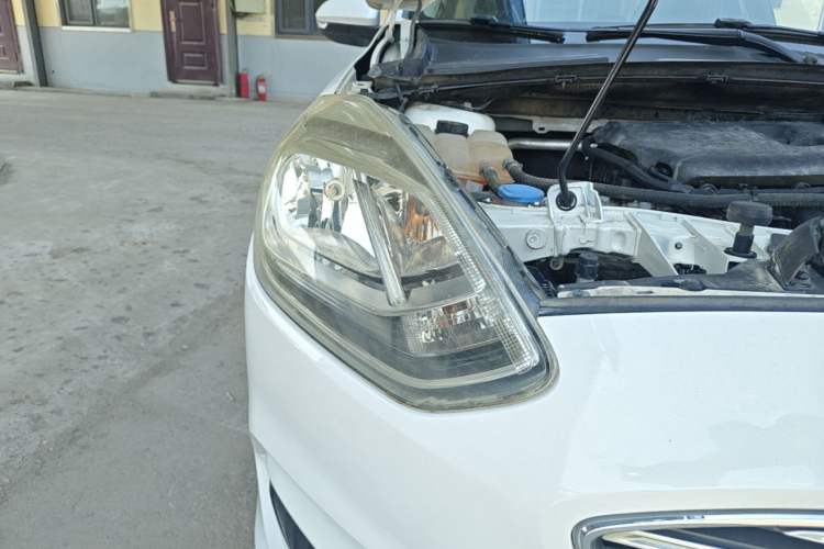 Used Ford Escort 2019 1.5L Automatic Enjoyment Model Right Front Headlight