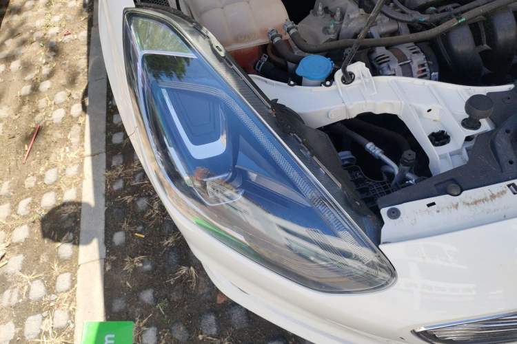 Used Ford Escort 2019 Revised Version 1.5L Automatic Enjoyment Type China VI Standard Right Front Headlight