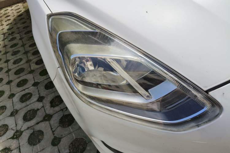 Used Ford Escort 2019 1.5L Automatic Enjoyment Model Right Front Headlight