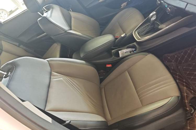 Used Ford Escort 2019 Revised Version 1.5L Automatic Zhenxiang Edition China VI Standard Right Front Seat