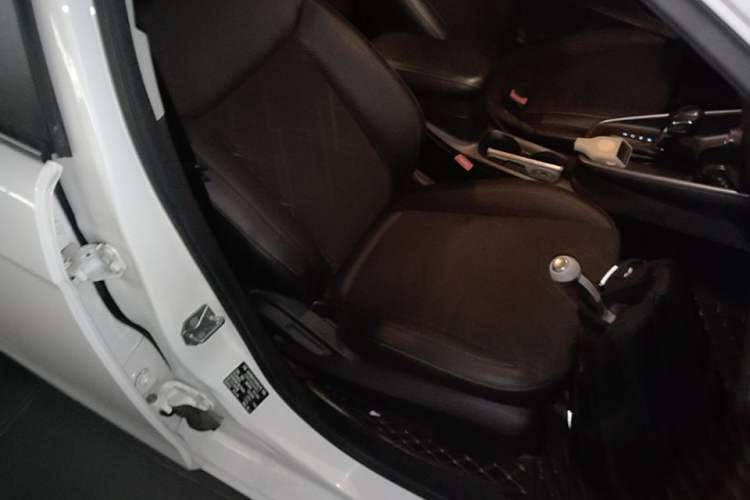 Used Ford Escort 2019 Revised Version 1.5L Automatic Enjoyment Type China VI Standard Right Front Seat