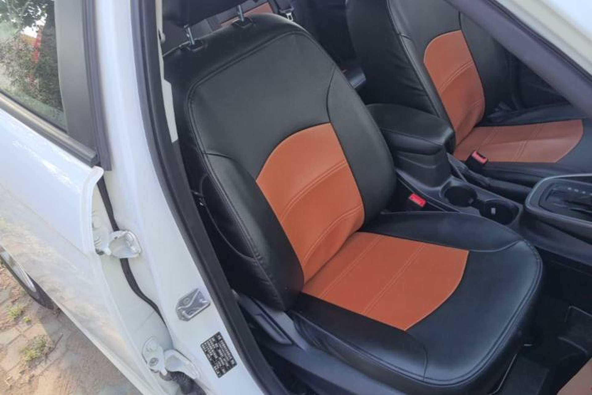 Used Ford Escort 2019 Revised 1.5L Automatic ZhiXiang Version (Tire Pressure Monitoring) China VI Standard Right Front Seat