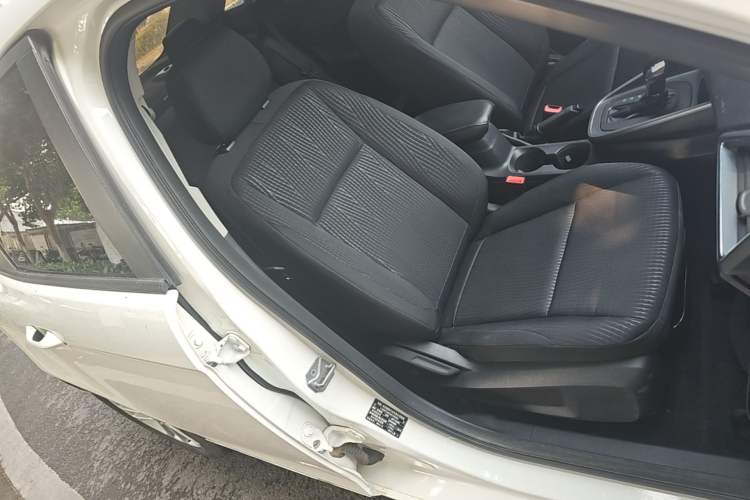 Used Ford Escort 2019 1.5L Automatic ZhiXiang Model Right Front Seat