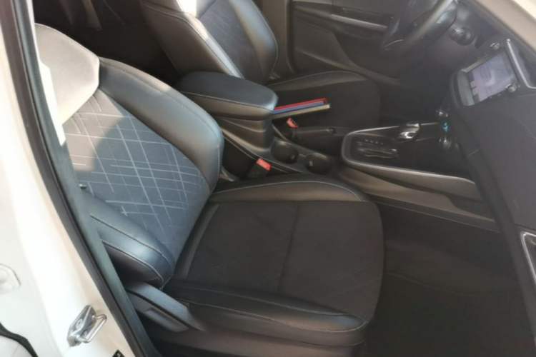 Used Ford Escort 2019 Revised Version 1.5L Automatic Enjoyment Type China VI Standard Right Front Seat