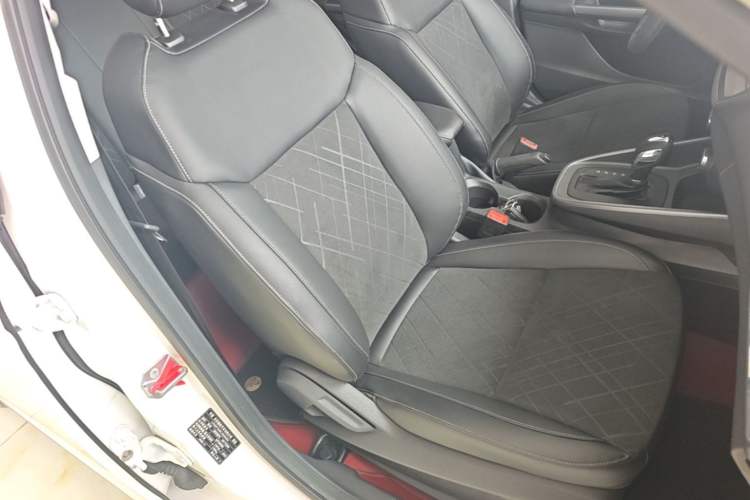 Used Ford Escort 2019 Revised Version 1.5L Automatic Enjoyment Type China VI Standard Right Front Seat