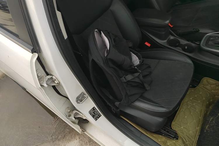 Used Ford Escort 2019 Revised Version 1.5L Automatic Enjoyment Type China VI Standard Right Front Seat