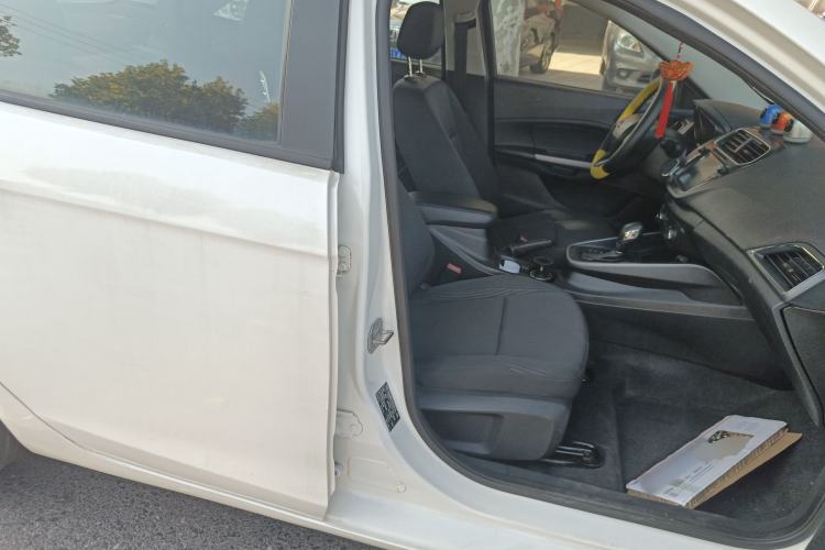 Used Ford Escort 2019 Revised 1.5L Automatic ZhiXiang Version China VI Standard Right Front Seat
